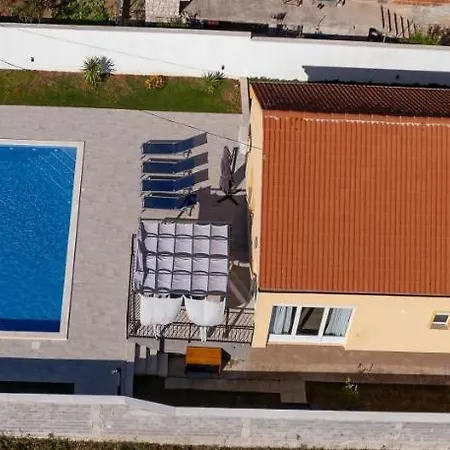 ヴィラ Family And Friends Private Heated Pool With Jacuzzi ザダル