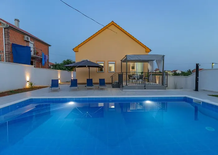 Family And Friends Private Heated Pool With Jacuzzi Villa Zadar