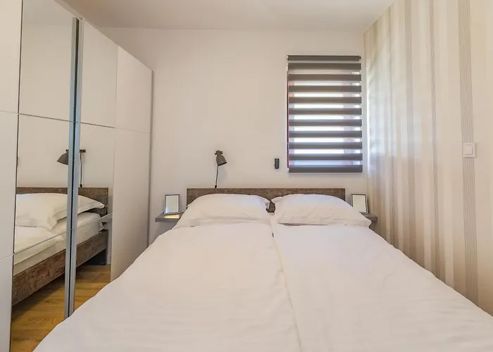 Villa Family And Friends Private Heated Pool With Jacuzzi Zadar