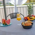 Family And Friends Private Heated Pool With Jacuzzi زادار