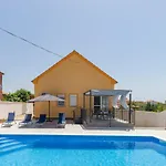 Family And Friends Private Heated Pool With Jacuzzi فيلة *