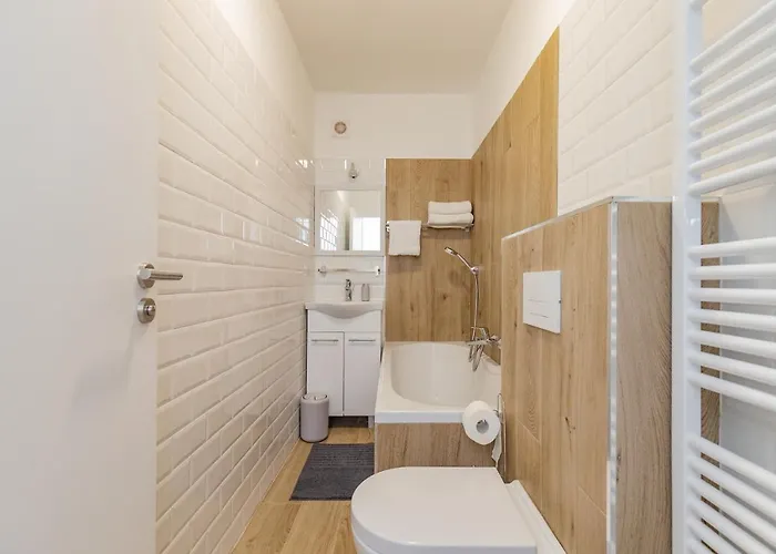 Family And Friends Private Heated Pool With Jacuzzi * زادار