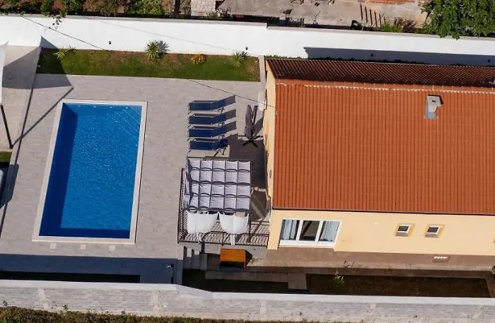 וילה Family And Friends Private Heated Pool With Jacuzzi זאדאר