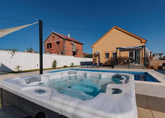וילה Family And Friends Private Heated Pool With Jacuzzi