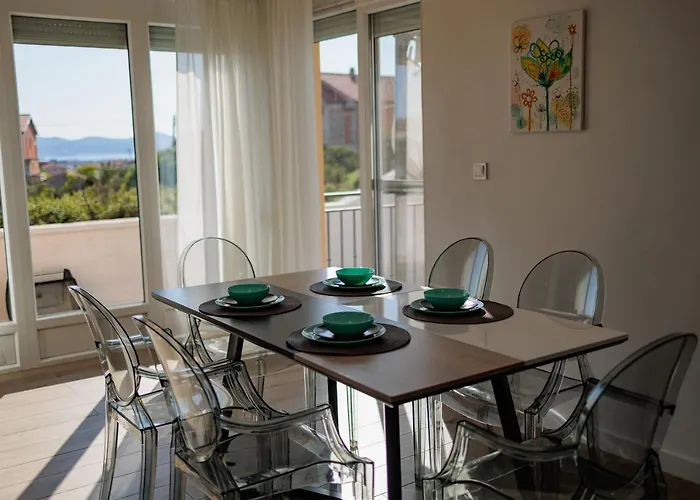 Family And Friends Private Heated Pool With Jacuzzi فيلة